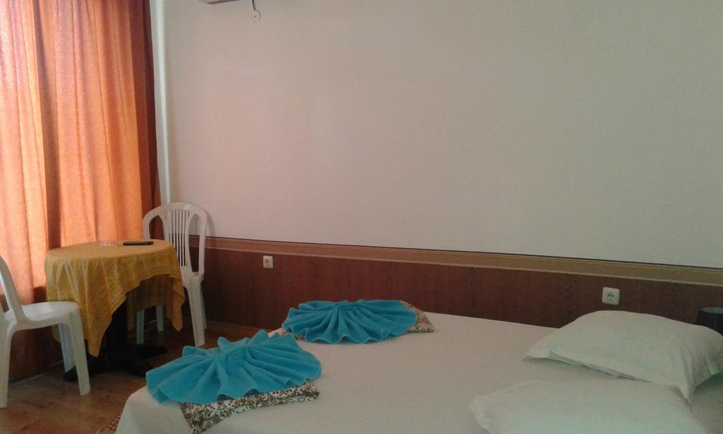 Zora Guest House Приморско Номер фото